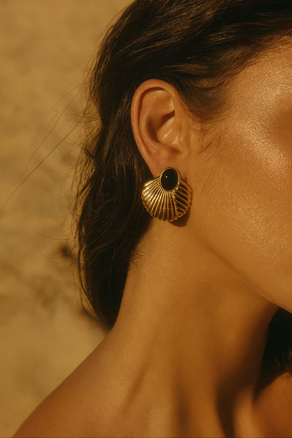 Boucles Oracles Noirs – Coquillage & Onyx Noir