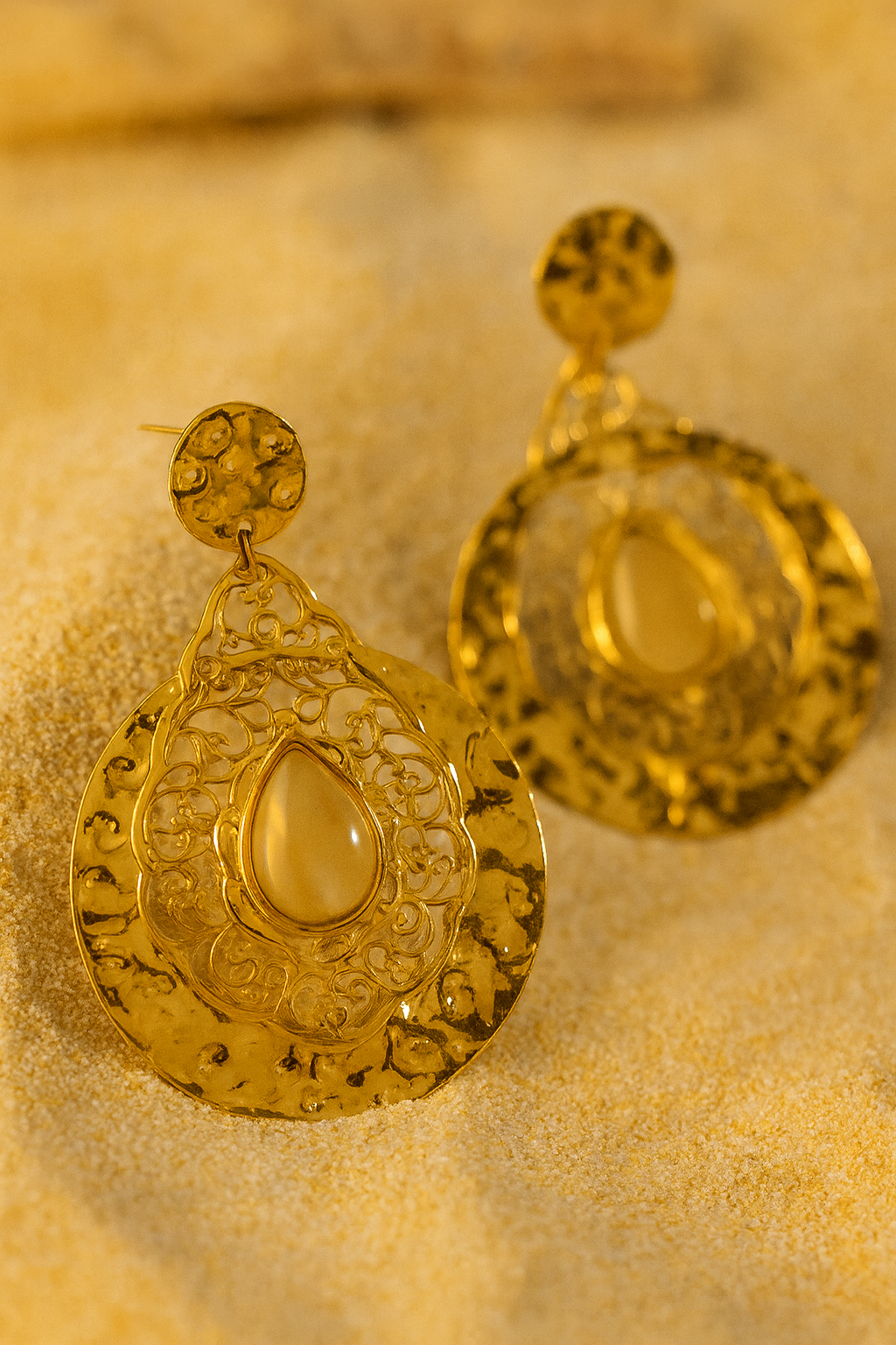 the Étoiles Roses Earrings